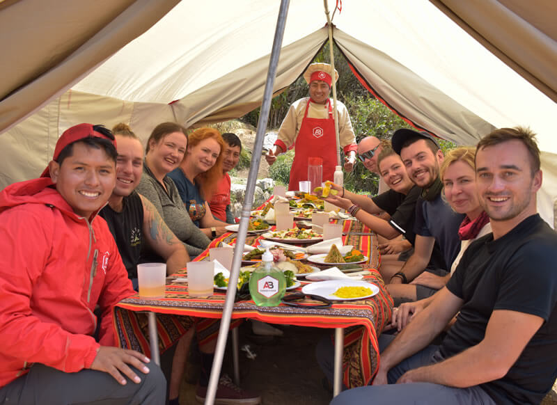 la mejor comida de camino inca de 4 dias