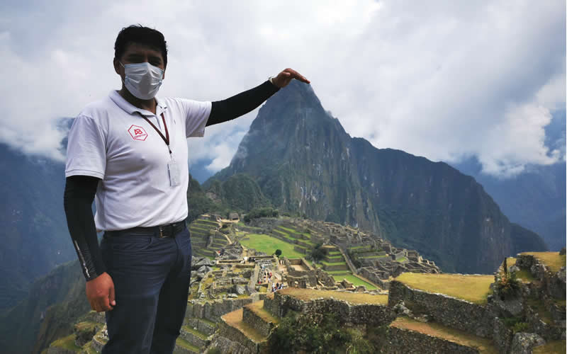 el guia de la montaña huayna picchu