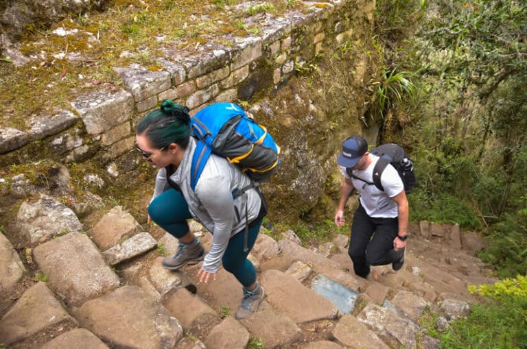 escalones mata gringos del Camino Inca Puerta del Sol