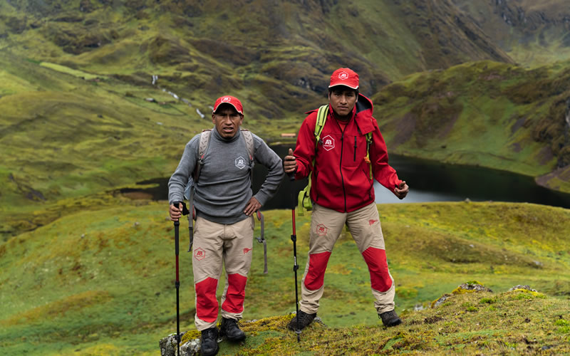 lares 4 day hike 